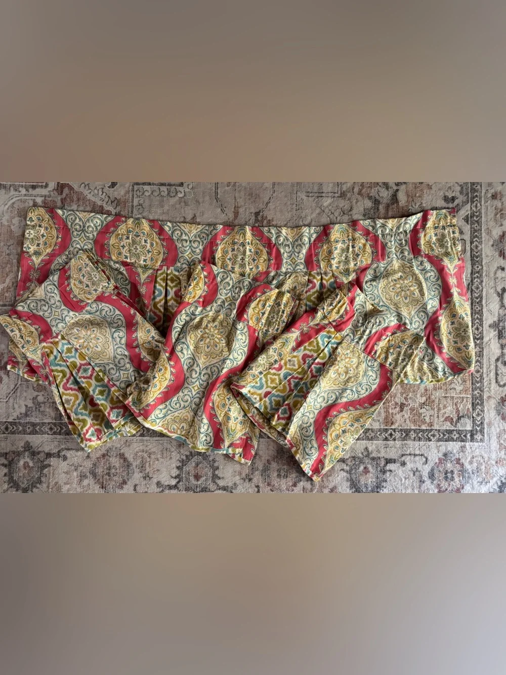 Waverly Printed Pleated Shorts in Coral, Teal & Yellow Valance Set of 4